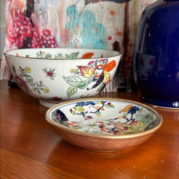 Vintage Chinoiserie porcelain & brass bowls Tobacco leaf pattern Asian decor